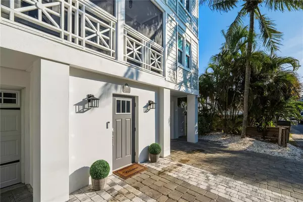 Treasure Island, FL 33706,114 88TH AVE