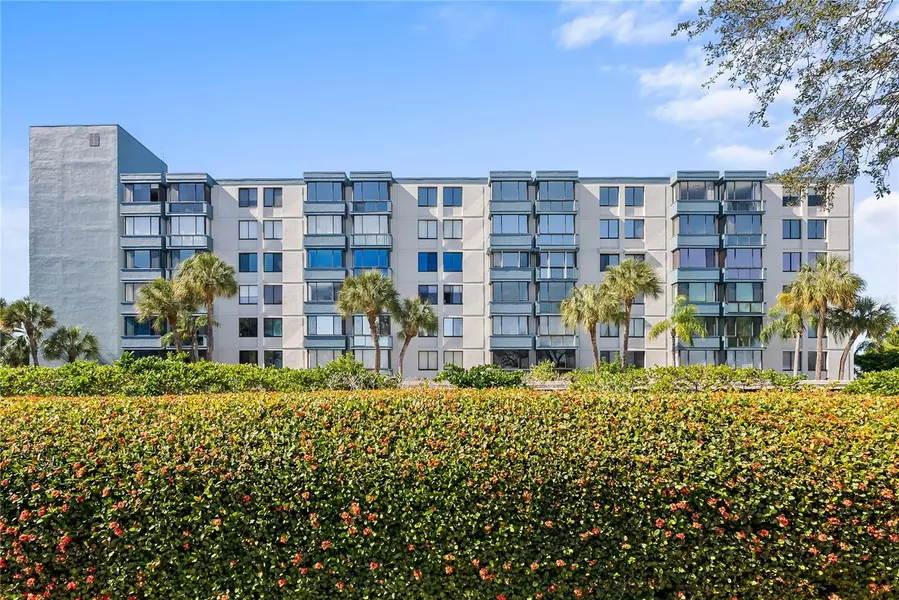 644 ISLAND WAY #304, Clearwater Beach, FL 33767