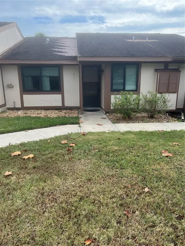 211 CORKWOOD LN, Oldsmar, FL 34677