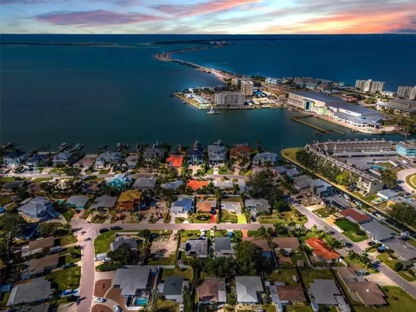 Dunedin, FL 34698,2476 CORONADO WAY