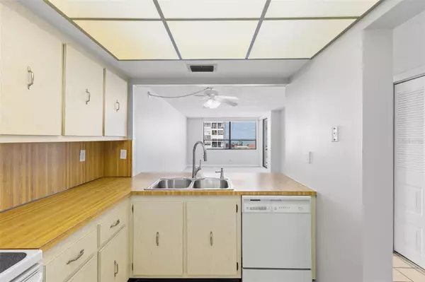 St Petersburg, FL 33715,6279 SUN BLVD #503