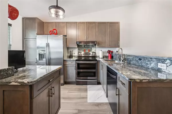 Clearwater, FL 33762,10820 43RD ST N #902