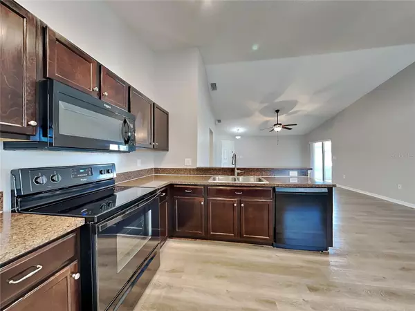 Lakeland, FL 33810,Address not disclosed