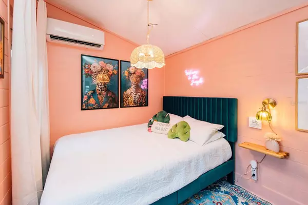 Tampa, FL 33602,2705 N OAKDALE AVE #2