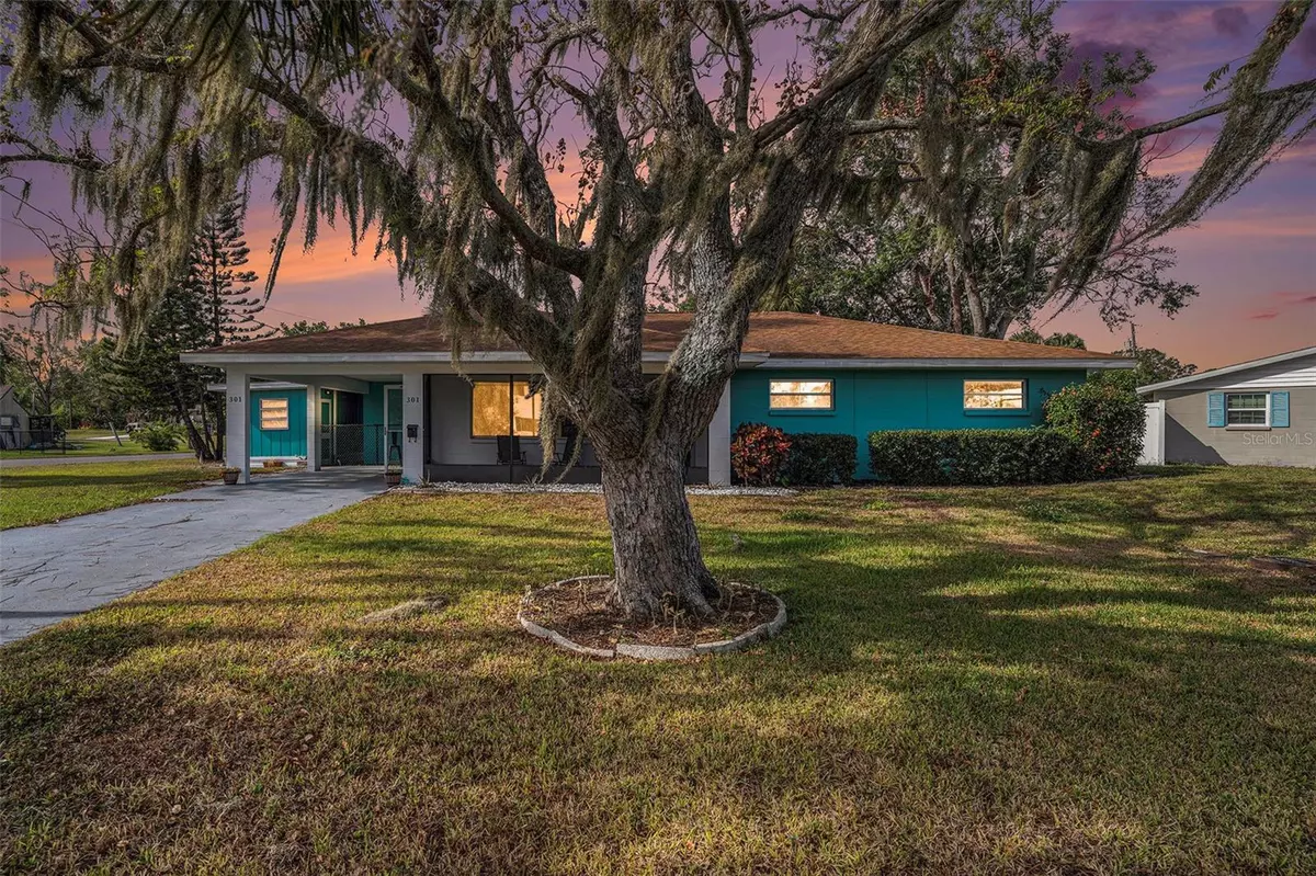 Ruskin, FL 33570,301 CARLYLE BLVD