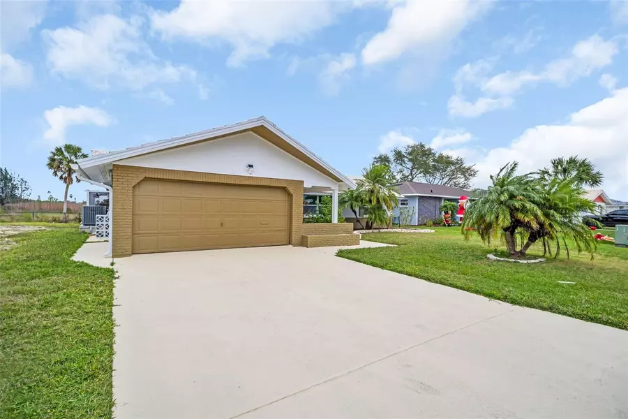 4001 TOPSAIL TRL, New Port Richey, FL 34652