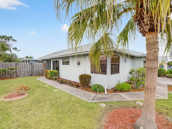 Port Charlotte, FL 33953,4245 TREE TOPS DR