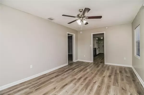 Mount Dora, FL 32757,1335 E 3RD AVE