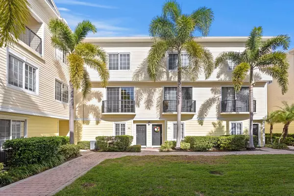 Tampa, FL 33626,9817 MEADOW FIELD CIR #9817