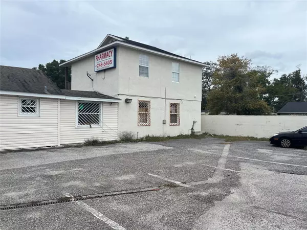 Tampa, FL 33610,3302 E DR MARTIN LUTHER KING JR BLVD