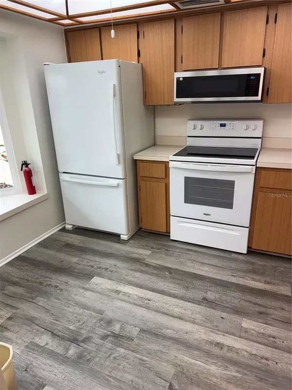 Largo, FL 33770,829 3RD AVE SW #2