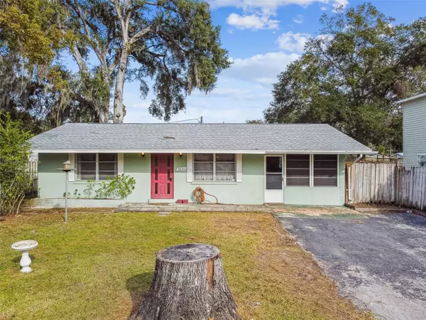 Zephyrhills, FL 33542,5854 9TH ST
