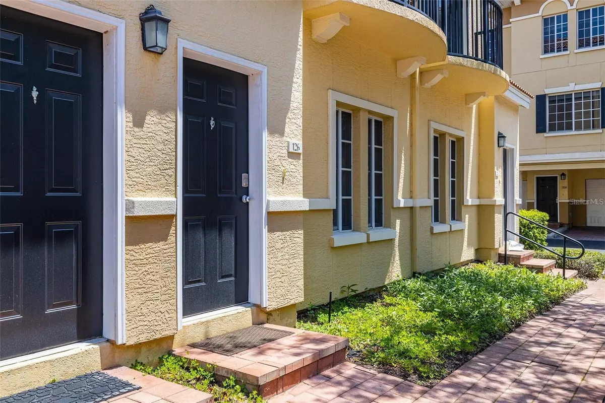 Tampa, FL 33609,126 BEACH HAVEN LN #126