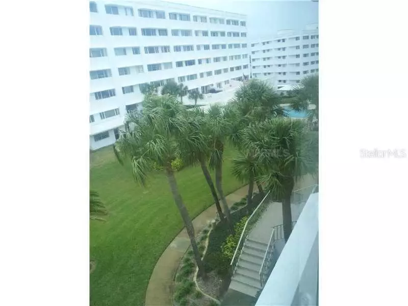 Belleair Bluffs, FL 33770,100 BLUFF VIEW DR #309B