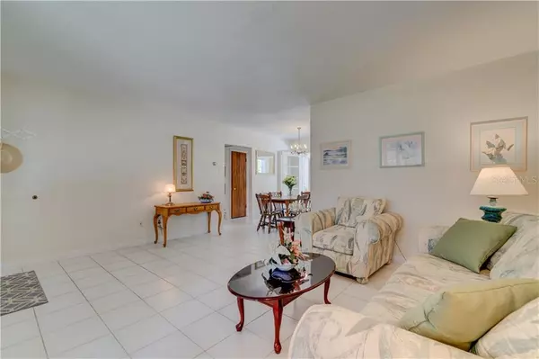 Clearwater Beach, FL 33767,956 BRUCE AVE