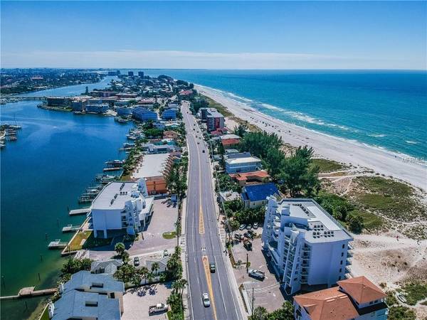 10116 GULF BLVD #303, Treasure Island, FL 33706