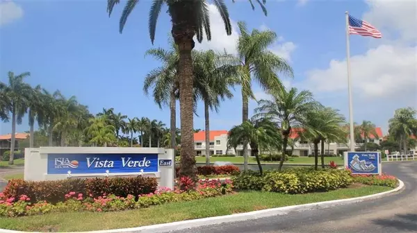 St Petersburg, FL 33715,6077 BAHIA DEL MAR BLVD #221