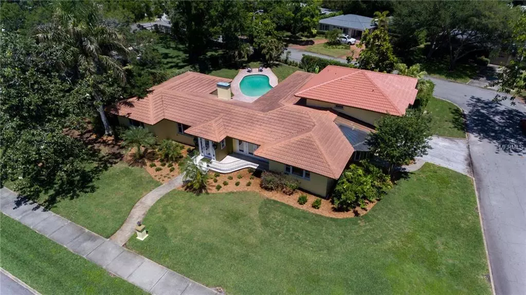 230 BANDERA WAY NE, St Petersburg, FL 33704