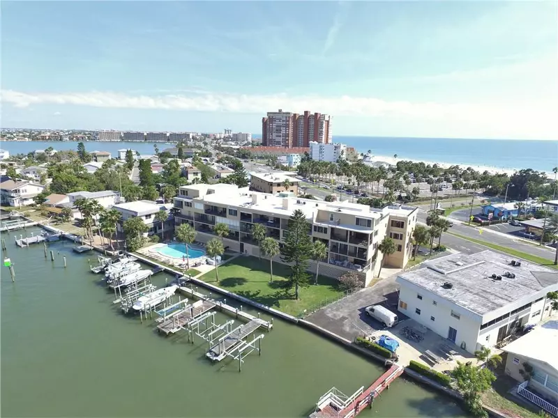 18201 GULF BLVD #301, Redington Shores, FL 33708