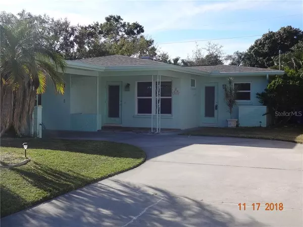 2486 BAYWOOD DR E, Dunedin, FL 34698