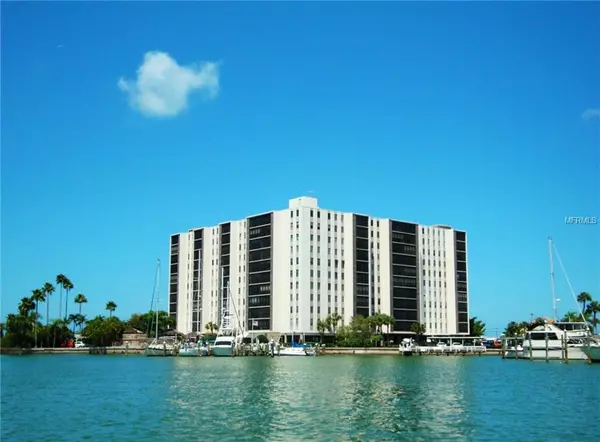 10355 PARADISE BLVD #514, Treasure Island, FL 33706