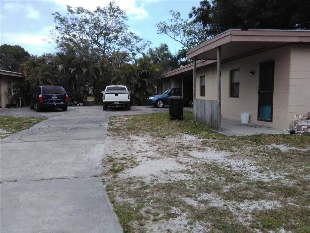 1026 QUEEN ST N, St Petersburg, FL 33713