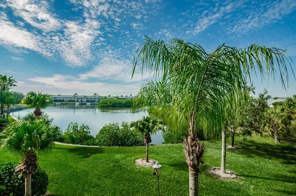 Tampa, FL 33615,4320 SPINNAKER COVE LN