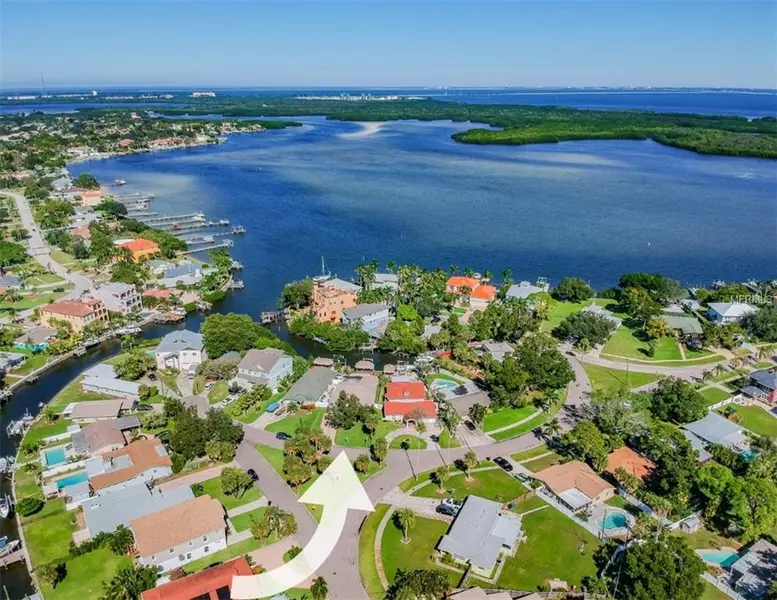 1743 BAYOU GRANDE BLVD NE, St Petersburg, FL 33703