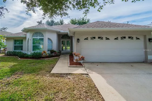 1284 SALT LAKE DR, Tarpon Springs, FL 34689