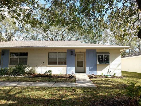 2253 LARK CIR E #E, Palm Harbor, FL 34684