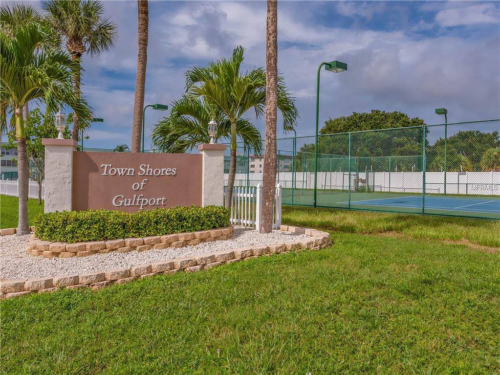 2960 59TH ST S #115, Gulfport, FL 33707