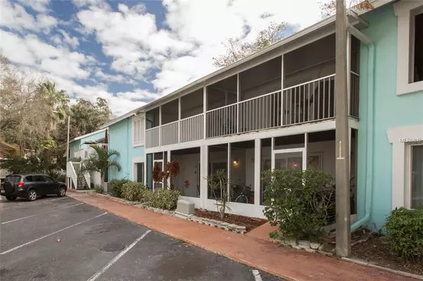 3775 40TH LN S #D, St Petersburg, FL 33711