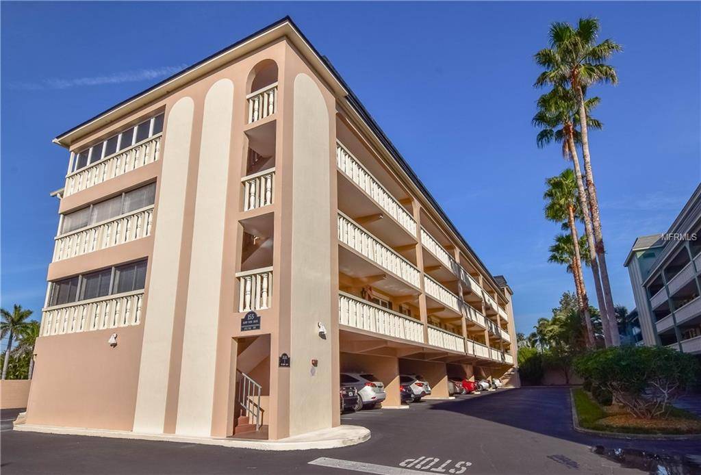 155 BLUFF VIEW DR #101, Belleair Bluffs, FL 33770