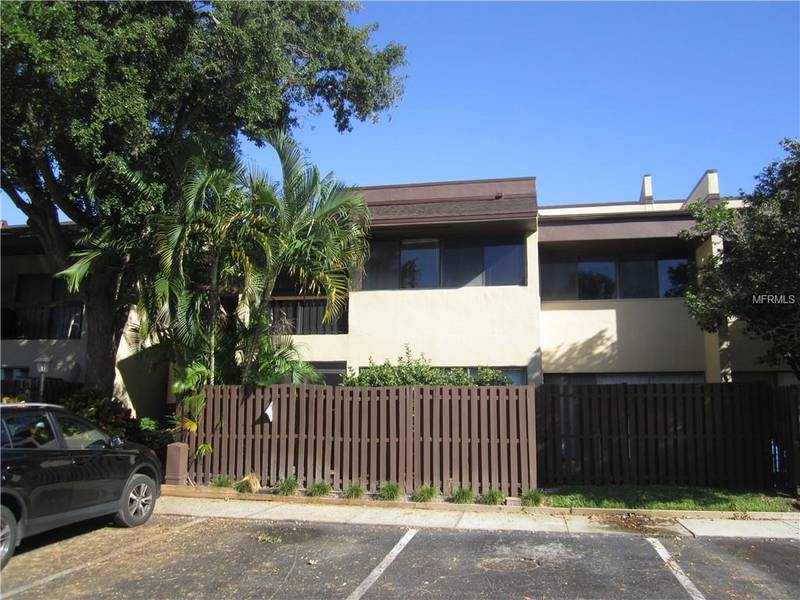 895 N VILLAGE DR N #203, St Petersburg, FL 33716