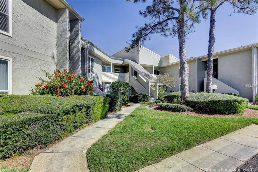 652 WINDRUSH BAY DR #652, Tarpon Springs, FL 34689