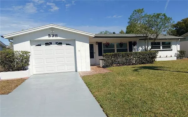 5311 FALCON DR, Holiday, FL 34690