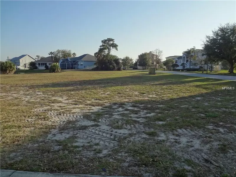 N POINTE ALEXIS DR, Tarpon Springs, FL 34689