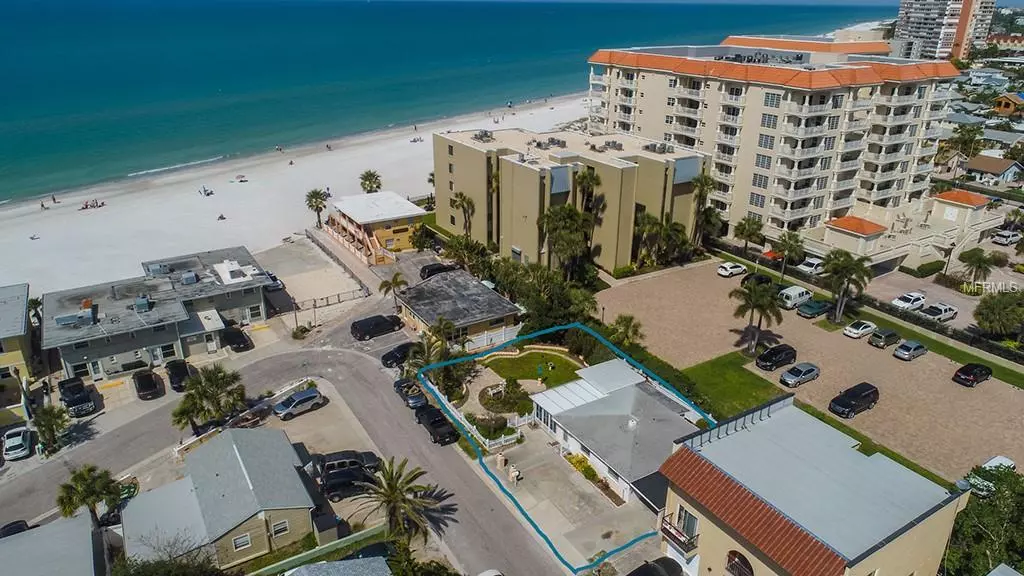 Redington Shores, FL 33708,117 177TH AVE W