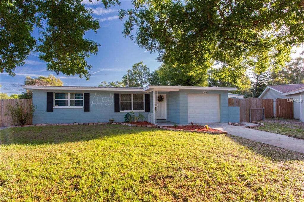 9029 LEISURE LN N, Largo, FL 33773