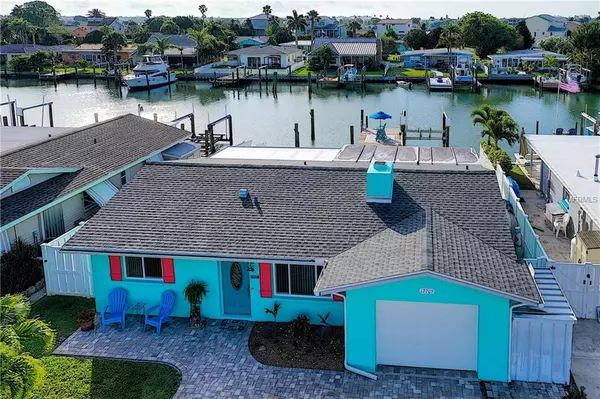 17705 LONG POINT DR, Redington Shores, FL 33708