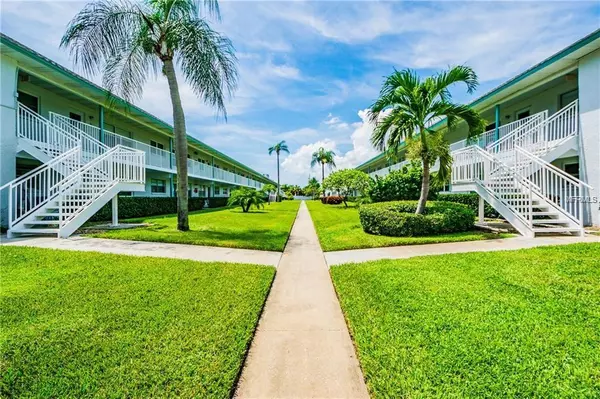 5216 81ST ST N #20, St Petersburg, FL 33709