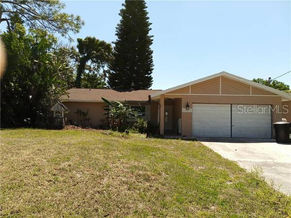 2253 LAKEWOOD DR, Dunedin, FL 34698