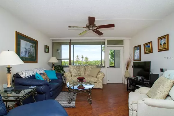 Clearwater, FL 33760,2618 COVE CAY DR #209