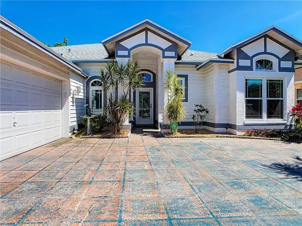 Seminole, FL 33778,11328 CANTERBURY LN