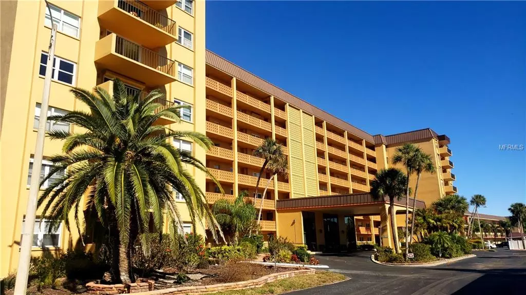 Dunedin, FL 34698,9 HAIG PL #205