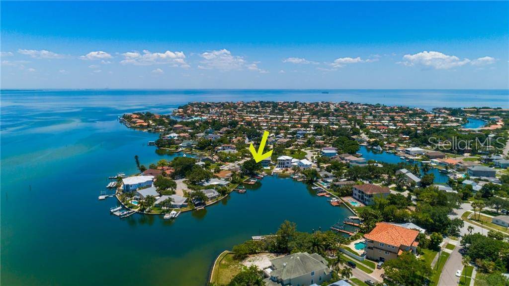 1919 ARROWHEAD DR NE, St Petersburg, FL 33703
