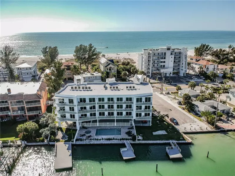 10091 GULF BLVD #203 E, Treasure Island, FL 33706