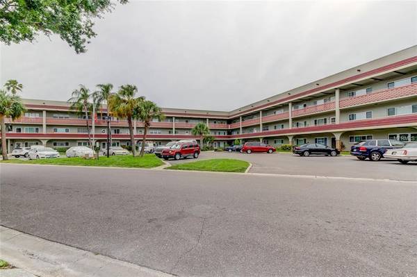 2072 AUSTRALIA WAY W #54, Clearwater, FL 33763