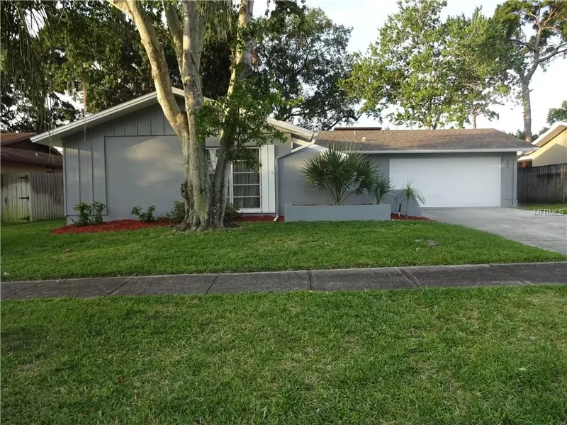 204 HILLCREST DR, Safety Harbor, FL 34695