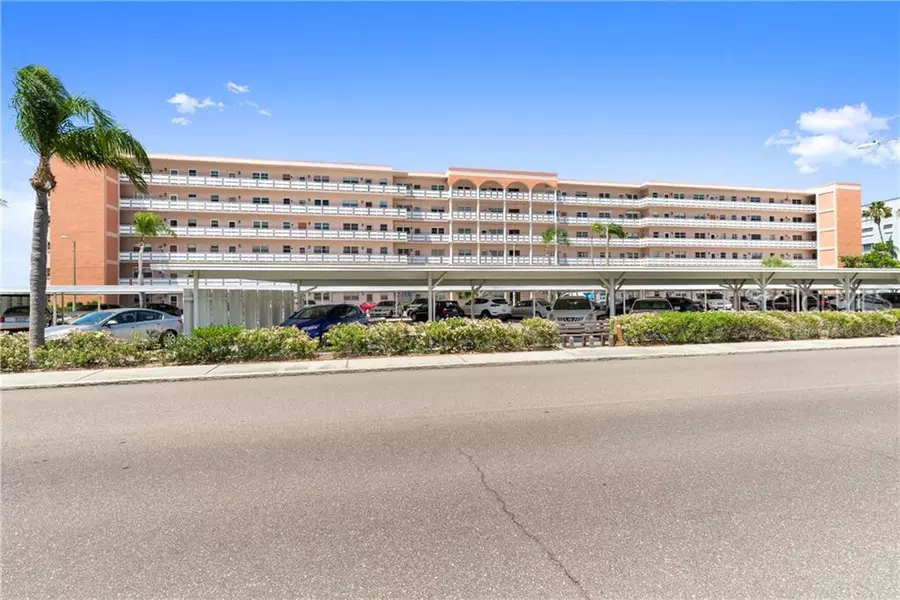 6025 SHORE BLVD S #107, Gulfport, FL 33707